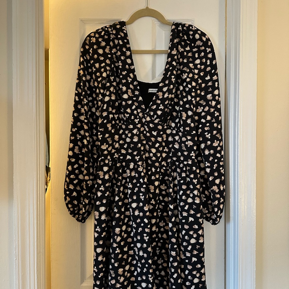 ABERCROMBIE & FITCH Xl Elegant Black and Cream Women's Dress